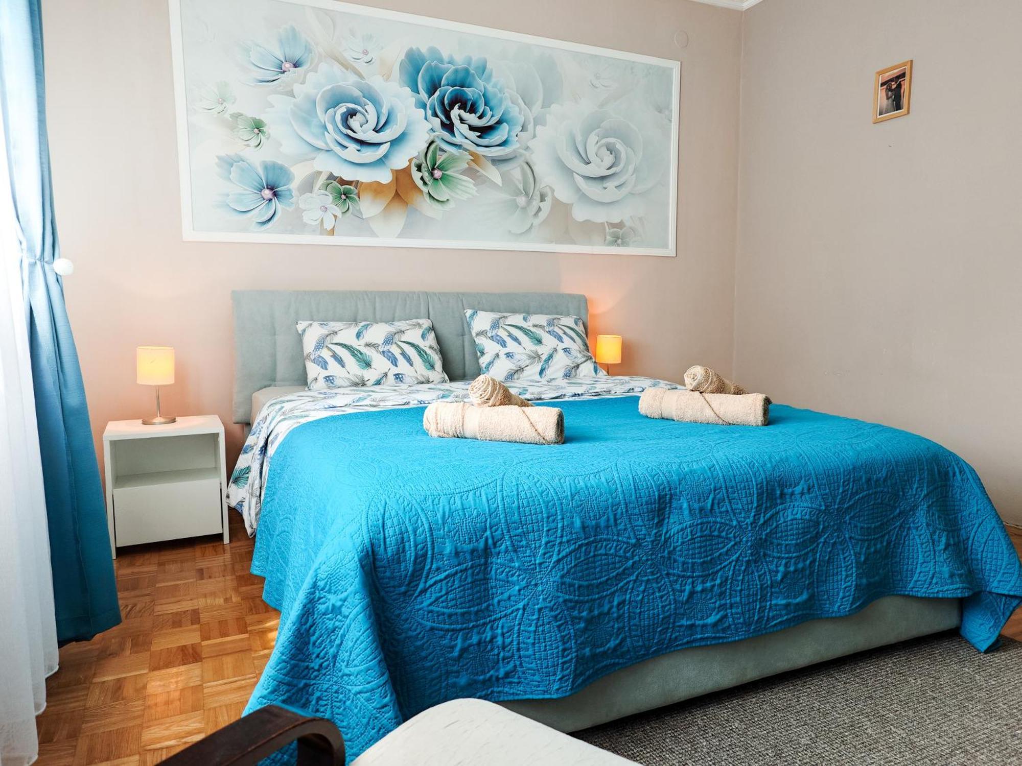 Apartman Julija Donji Milanovac Bagian luar foto