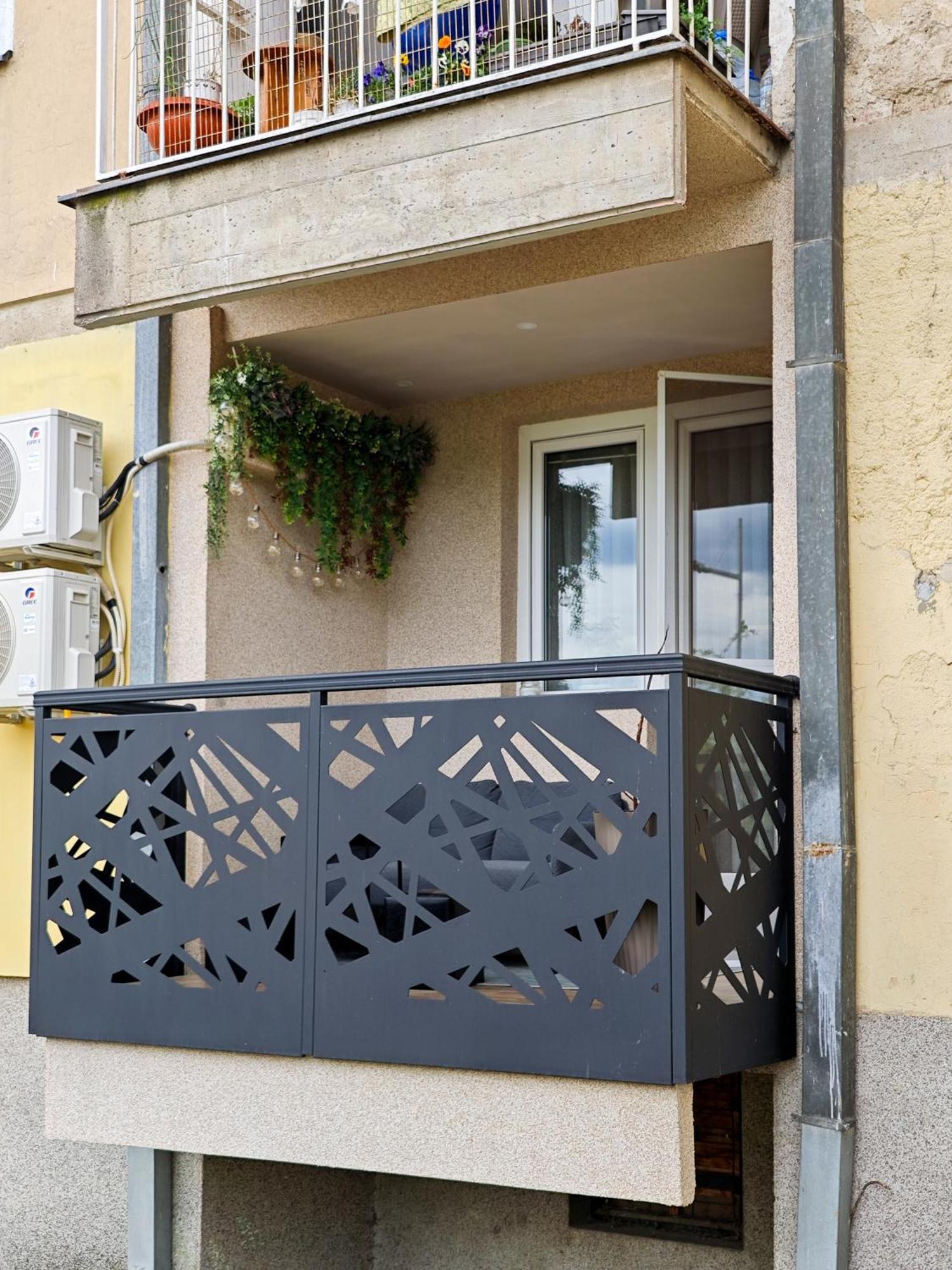 Apartman Julija Donji Milanovac Bagian luar foto